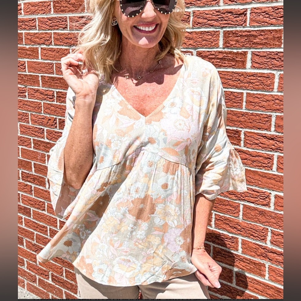 Floral V-Neck Blouse